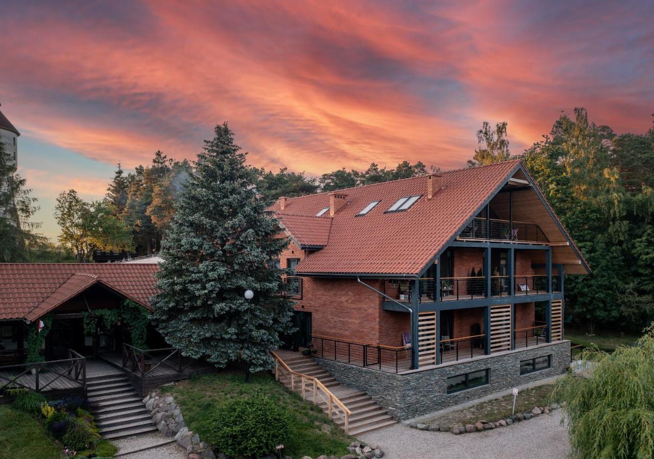 Roza Wiatrow Otel Węgorzewo Dış mekan fotoğraf